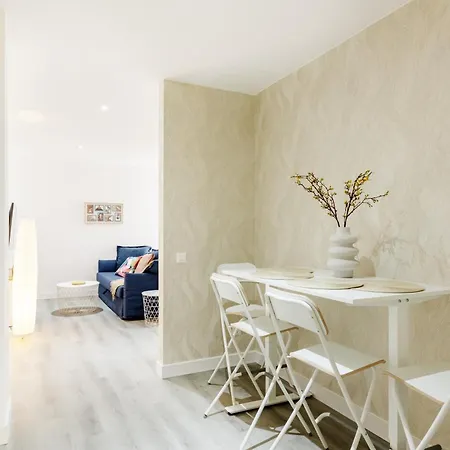 Stylish & Cozy In