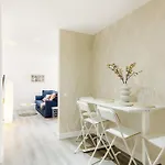 Stylish & Cozy In